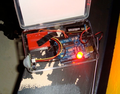 File:HeadbangerWarningPrototypev02.jpg